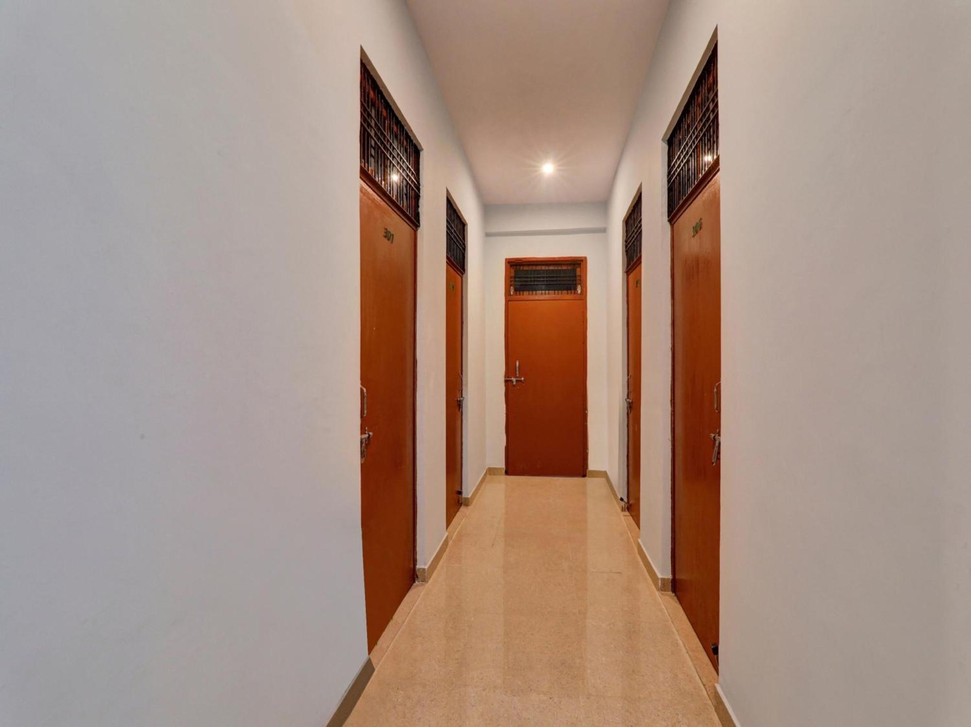 Hotel O Aradhya Galaxy Bhauli Экстерьер фото